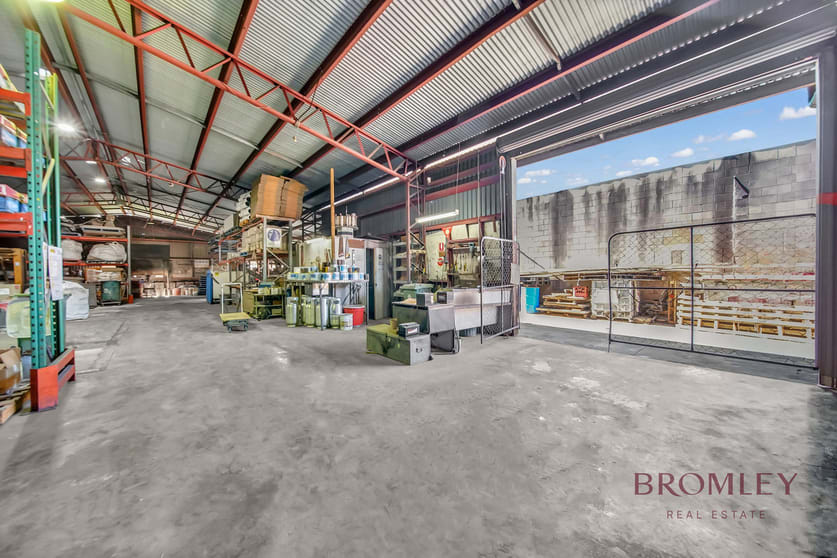 Click to view all images 46 Moss Street Slacks Creek QLD 4127 - Image 3