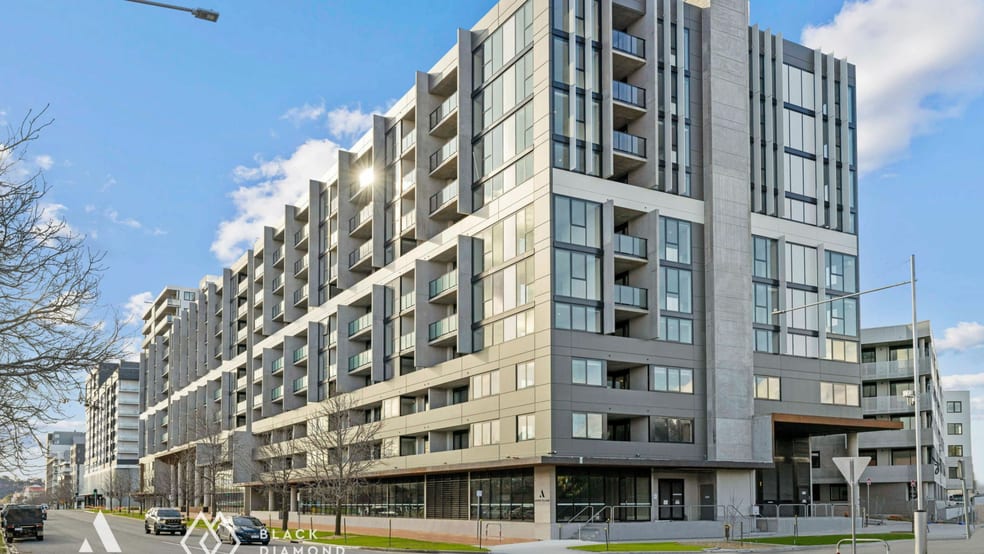 Click to view all images Ground floor/335 Anketell Street Greenway ACT 2900 - Image 1