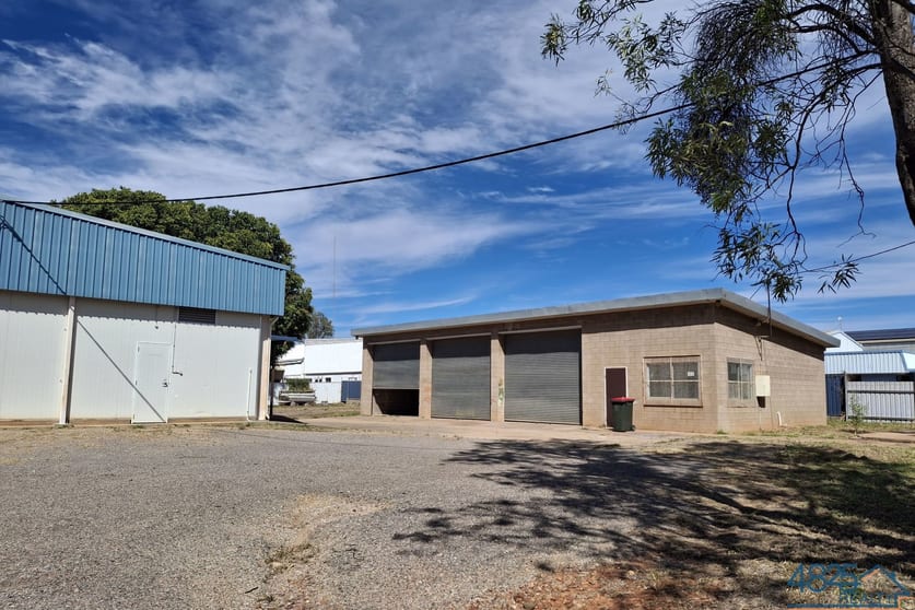 Click to view all images 30 Traders Way Mount Isa QLD 4825 - Image 2