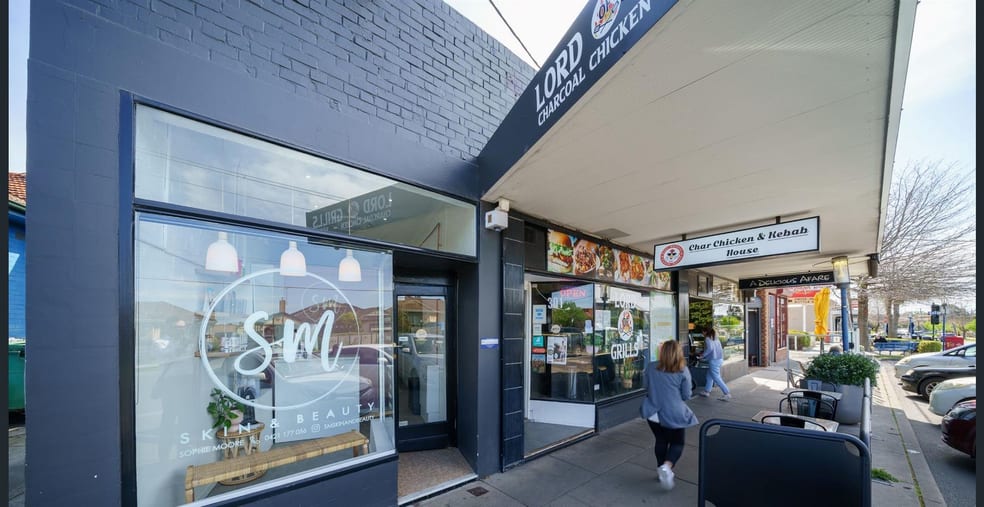 Click to view all images 301, 301a Napier Street Strathmore VIC 3041 - Image 3