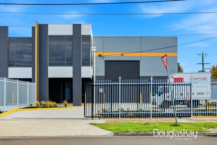 Click to view all images 65 Spalding Avenue Sunshine North VIC 3020 - Image 1