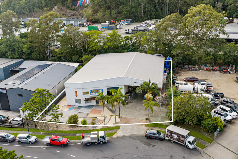 Click to view all images 37 Leda Drive Burleigh Heads QLD 4220 - Image 1