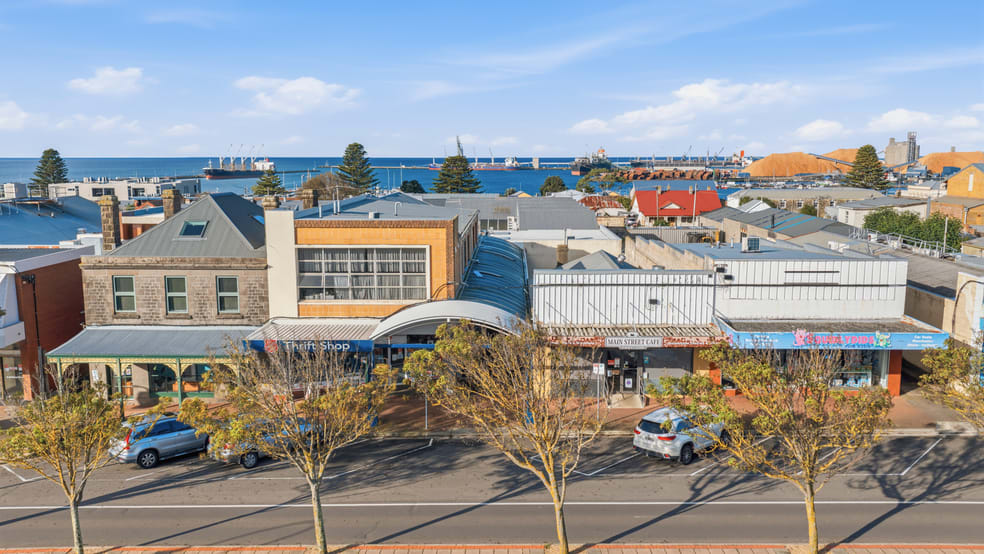 Click to view all images 54-56 Percy Street Portland VIC 3305 - Image 1