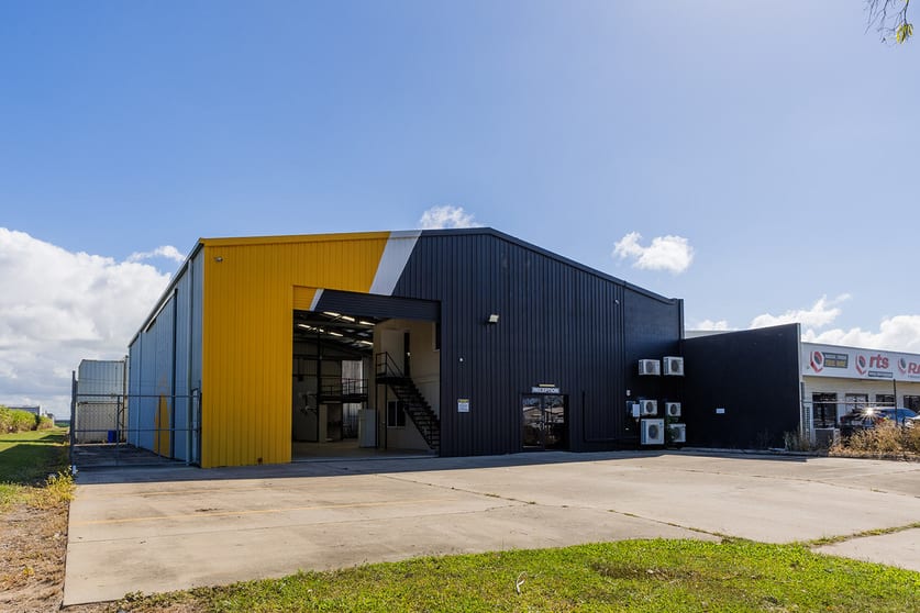 12 Peace Street Paget QLD 4740 - Image 2