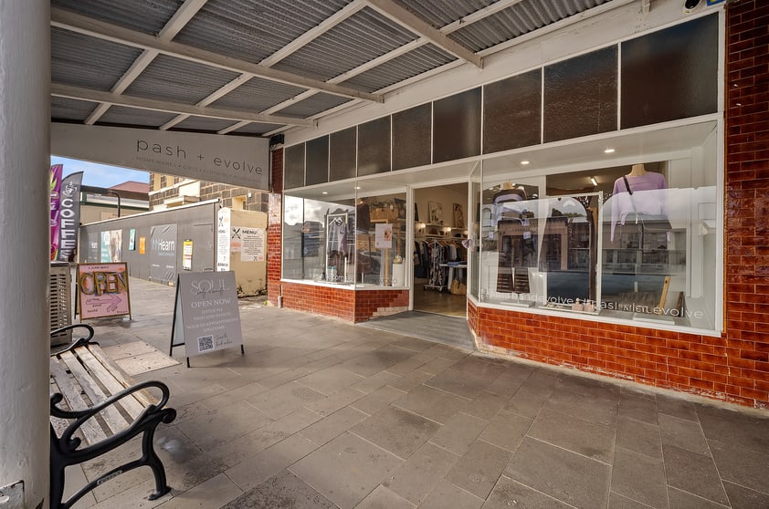 47 & 47A Sackville Street Port Fairy VIC 3284 - Image 2