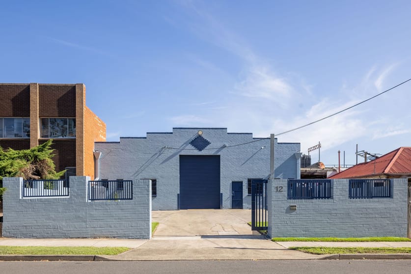 Click to view all images 12 Rose Crescent Regents Park NSW 2143 - Image 2