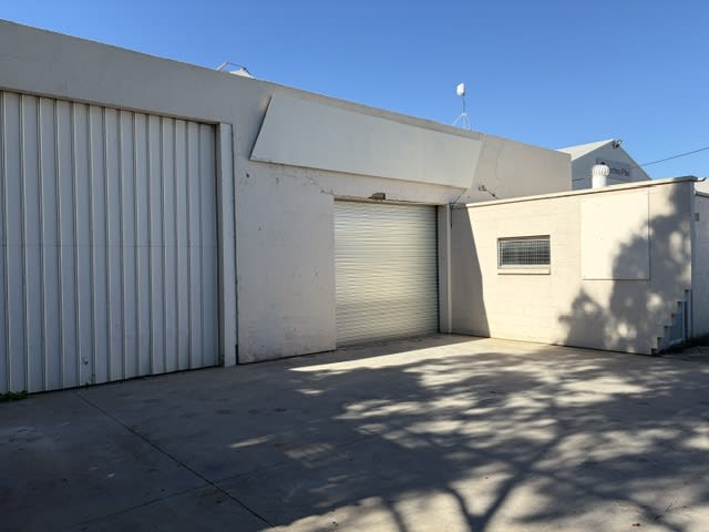 Click to view all images 15 Pinn Street St Marys SA 5042 - Image 2