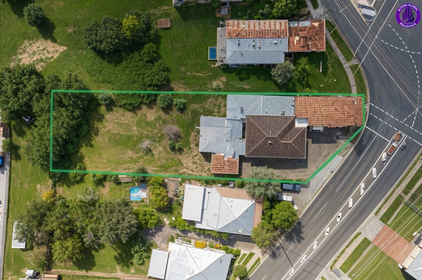 Click to view all images 42 TANTIVY STREET Tivoli QLD 4305 - Image 3