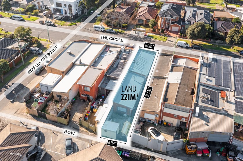 Click to view all images 67 The Circle Altona North VIC 3025 - Image 3