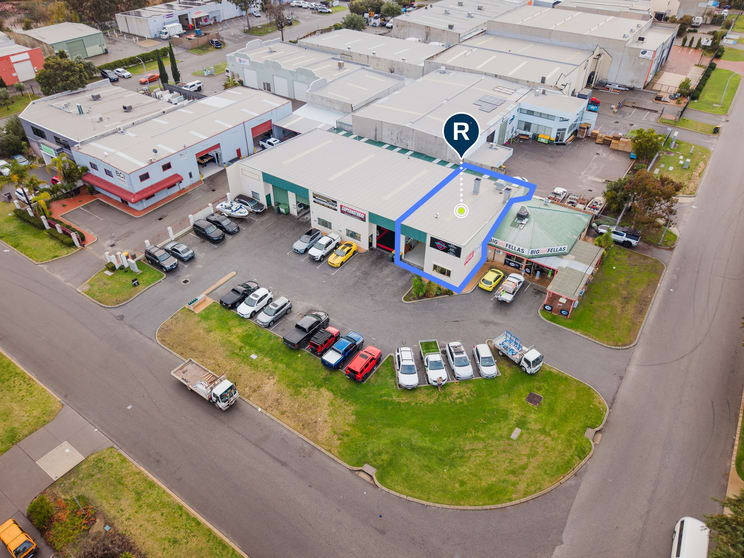 4/2 Trade Road Malaga WA 6090 - Image 1