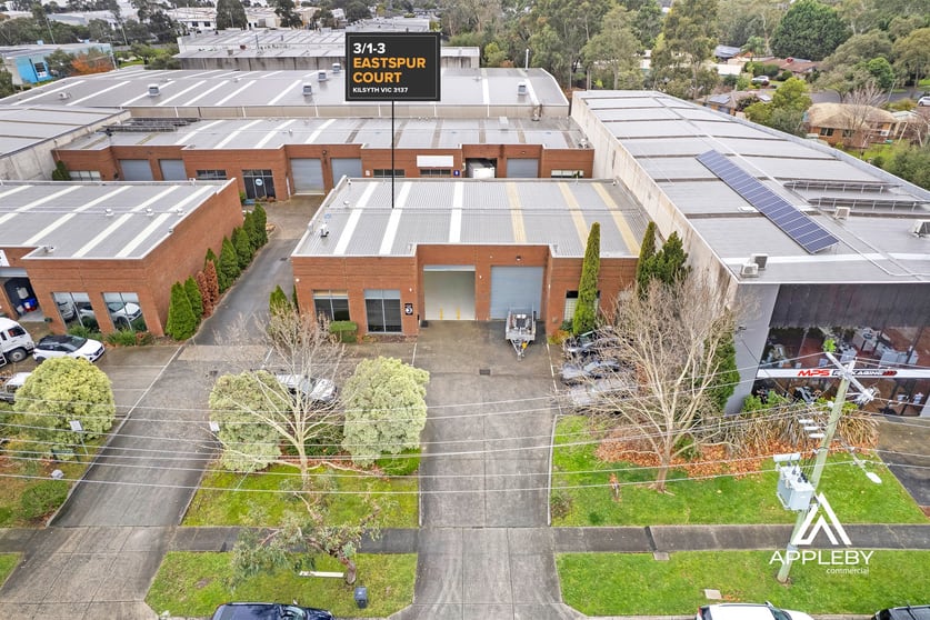 Click to view all images 3/1-3 Eastspur Court Kilsyth VIC 3137 - Image 2