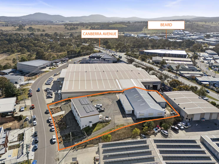Click to view all images 194 - 198 Gilmore Road Queanbeyan NSW 2620 - Image 2