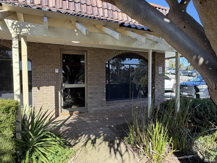 Click to view all images 2/26 Prospect Road Armadale WA 6112 - Image 1