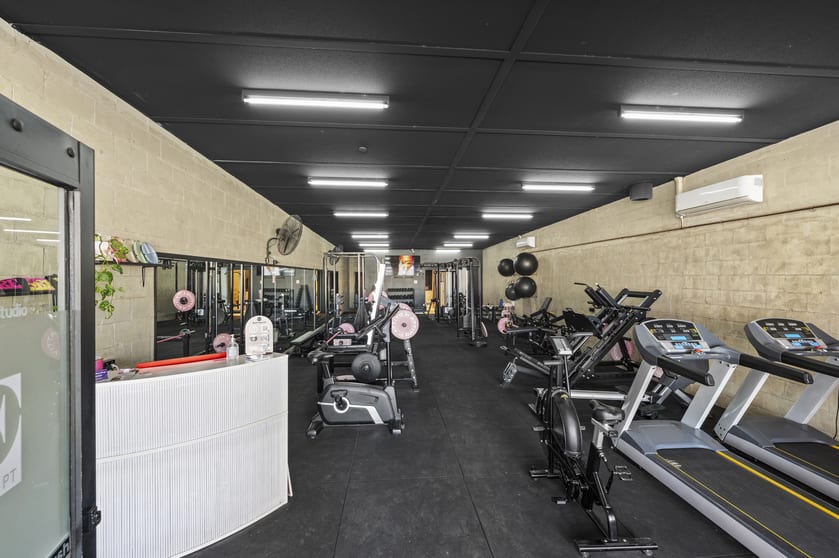 Click to view all images 27 High Street Mansfield VIC 3722 - Image 3