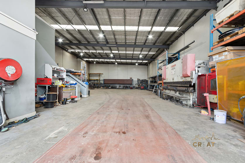 Click to view all images 13 Imperial Avenue Sunshine North VIC 3020 - Image 2