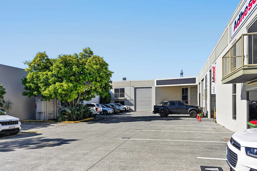 3/12 Distribution Avenue Molendinar QLD 4214 - Image 2