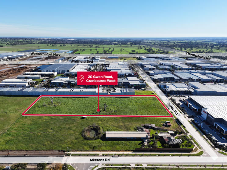 Click to view all images 20 Gwen Road/20 Gwen Road Cranbourne West VIC 3977 - Image 3
