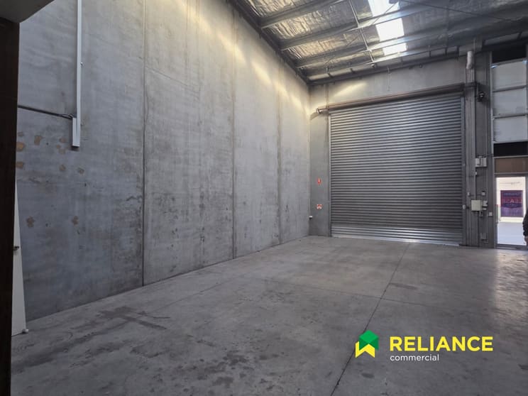 Click to view all images 19/180 Fairbairn Road Sunshine West VIC 3020 - Image 2