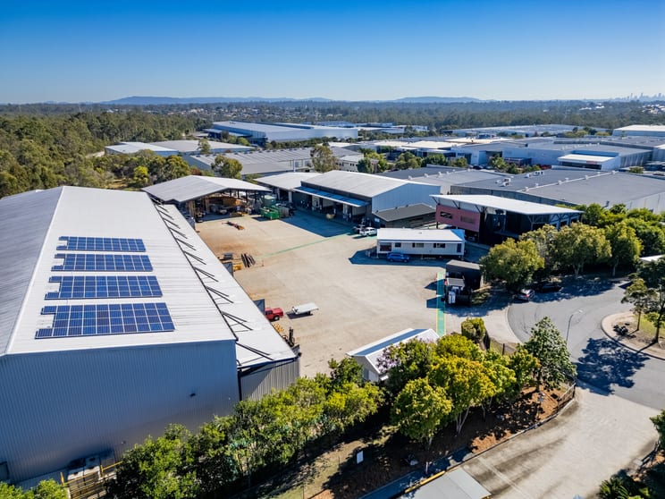 Click to view all images 67 Noosa Street Heathwood QLD 4110 - Image 2