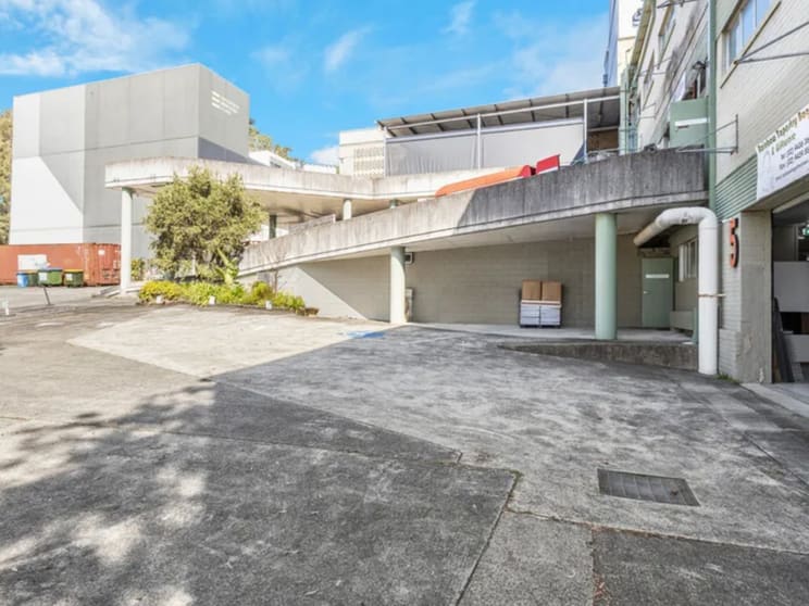 Click to view all images 5/21 Mars Road Lane Cove NSW 2066 - Image 2