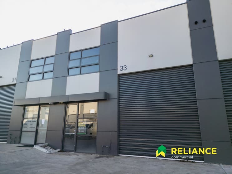 33 Star Circuit Derrimut VIC 3026 - Image 2