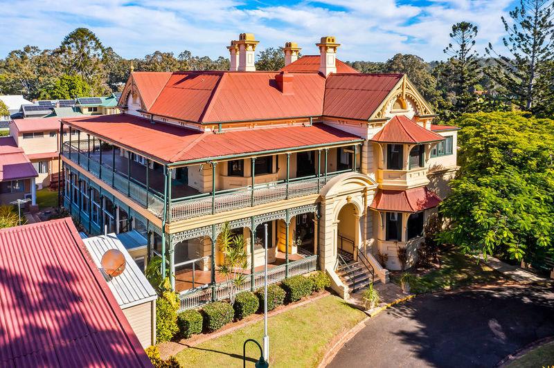 Click to view all images #2/19 Bell Terrace Graceville QLD 4075 - Image 2