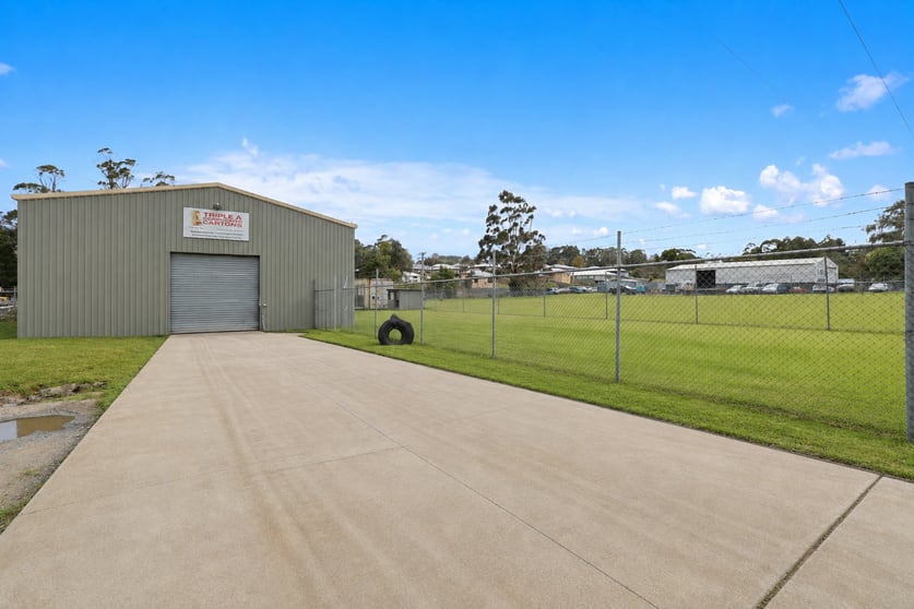 Click to view all images 31-35 Queen Street Neerim South VIC 3831 - Image 3