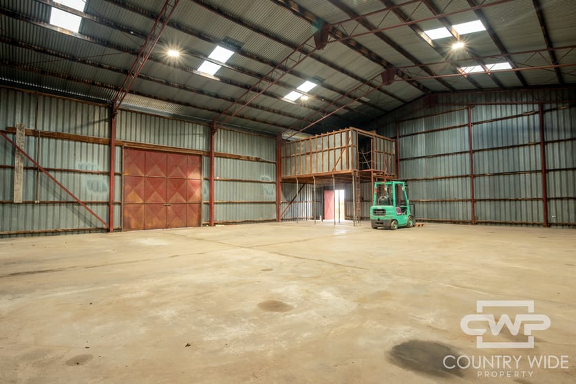 Click to view all images 117 Bradley Street Guyra NSW 2365 - Image 3