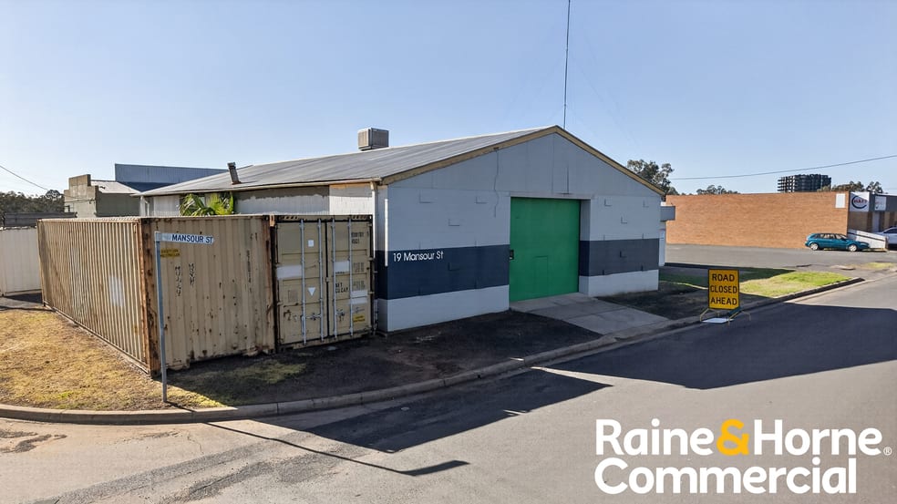 19 Mansour Street Dubbo NSW 2830 - Image 1