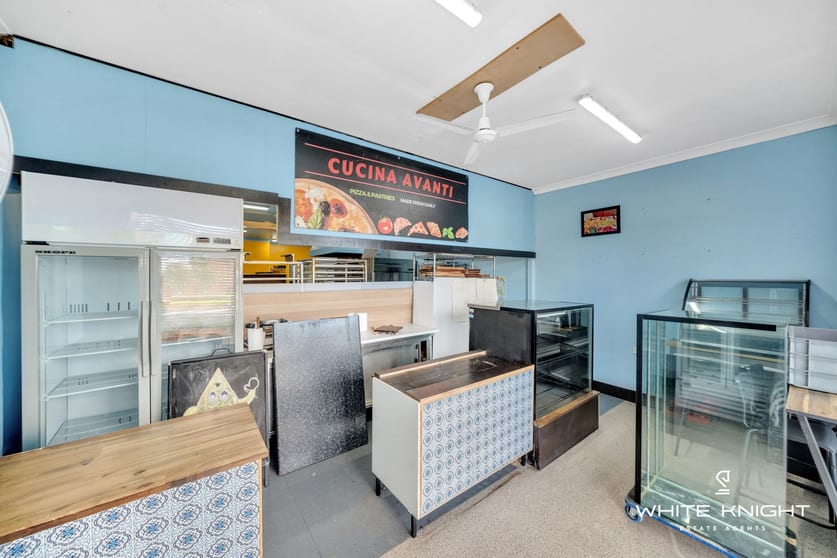 Click to view all images 54 Gertz Avenue Reservoir VIC 3073 - Image 2
