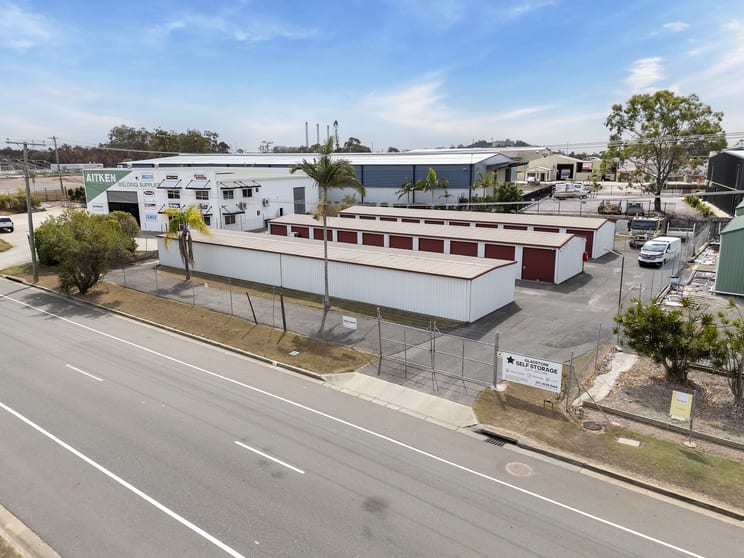 Click to view all images 60 Calledmondah Drive Clinton QLD 4680 - Image 2