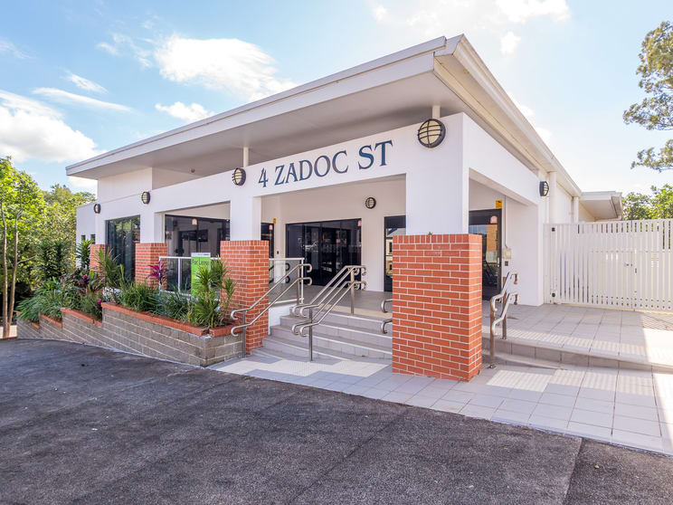 Click to view all images 4 Zadoc Street Lismore NSW 2480 - Image 1