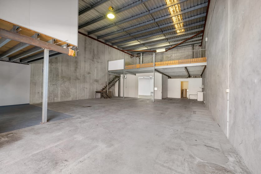 Click to view all images 5/168-170 Redland Bay Road Capalaba QLD 4157 - Image 2