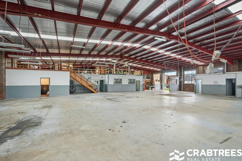 Click to view all images 26 Taunton Drive Cheltenham VIC 3192 - Image 4
