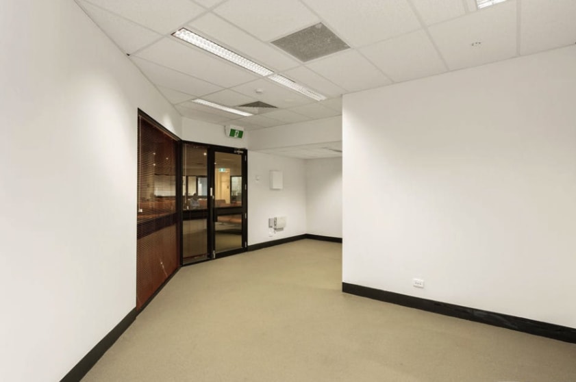 Click to view all images 11/517 St Kilda Road Melbourne VIC 3004 - Image 2