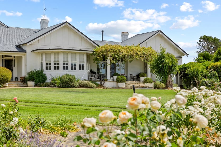 594 Dog Trap Road Yass NSW 2582 - Image 1