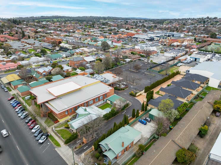 Click to view all images 161 Bentinck Street Bathurst NSW 2795 - Image 1