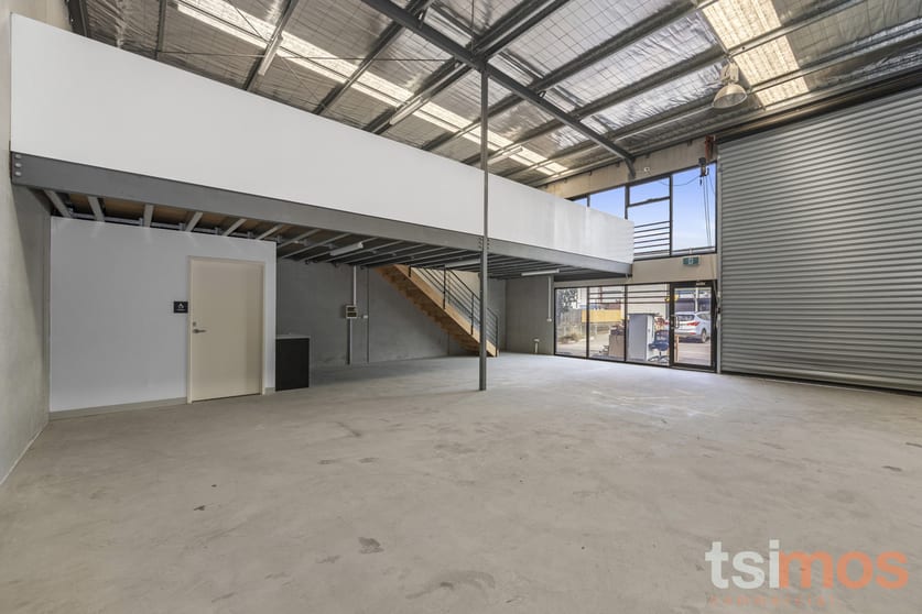 Click to view all images 11/158 Chesterville Road Cheltenham VIC 3192 - Image 2