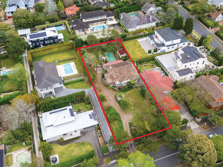 Click to view all images 70 Eastern Road Turramurra NSW 2074 - Image 2