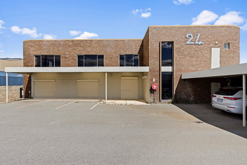 Click to view all images 24 Dellamarta Road Wangara WA 6065 - Image 4