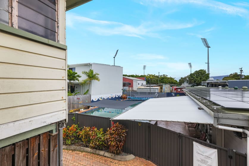 Click to view all images 7 Palm Avenue Parramatta Park QLD 4870 - Image 3
