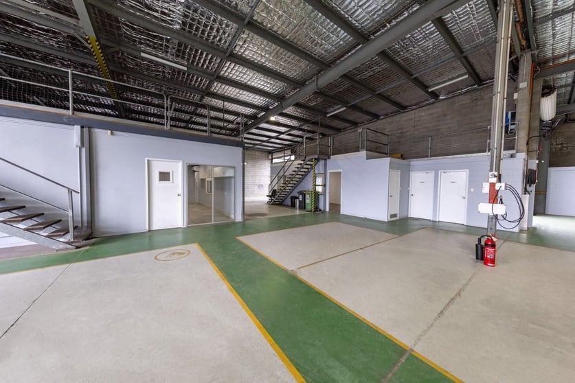 Click to view all images 242-244 Hartley Street Portsmith QLD 4870 - Image 3
