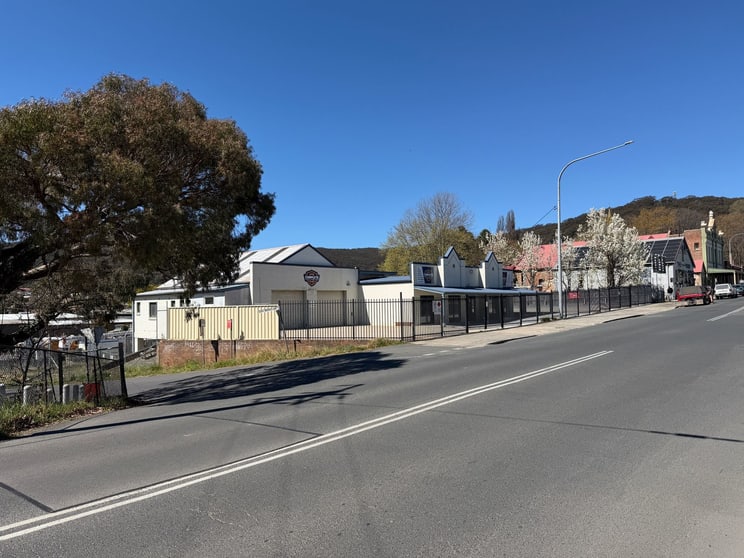 Click to view all images 77 Bridge Street Lithgow NSW 2790 - Image 3