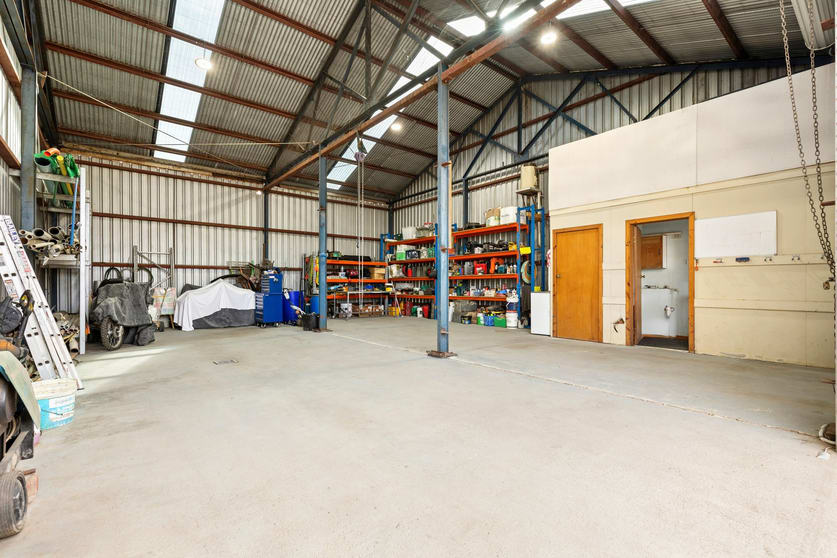 Click to view all images 139 Marshalltown Road Grovedale VIC 3216 - Image 2