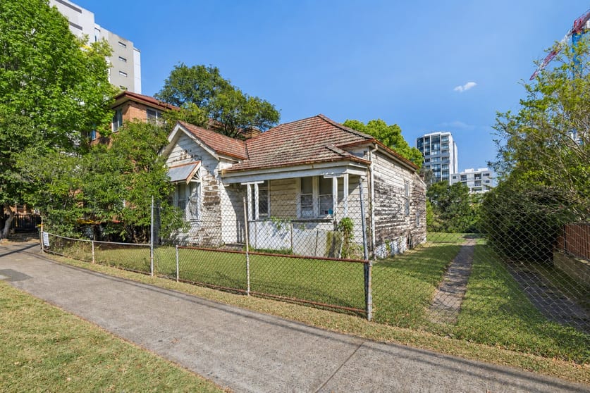 Click to view all images 16 Station Road Auburn NSW 2144 - Image 2