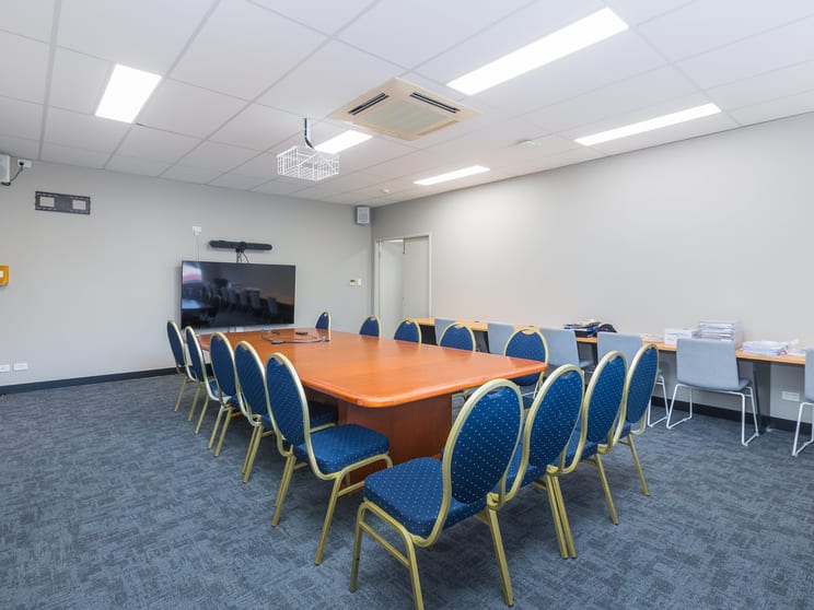 Click to view all images 87 Grand Boulevard Joondalup WA 6027 - Image 3