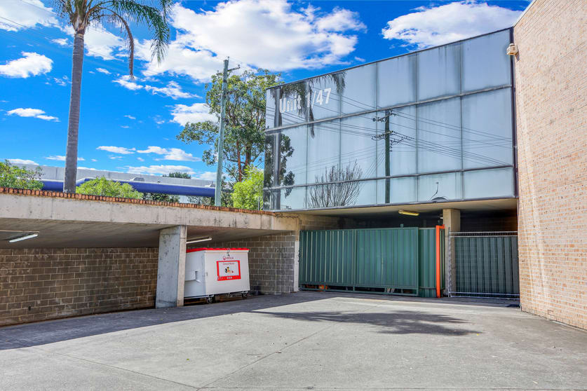 Click to view all images 1/47 Prince William Drive Seven Hills NSW 2147 - Image 2