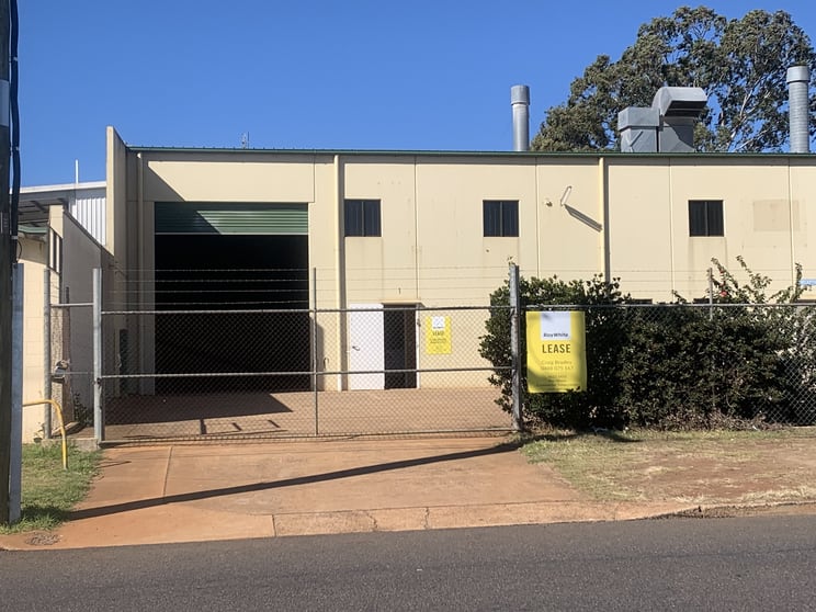 Click to view all images Shed 1/74 Hampton Street Harristown QLD 4350 - Image 2