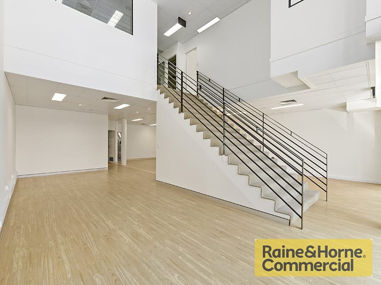 Click to view all images 38A Douglas Street Milton QLD 4064 - Image 2