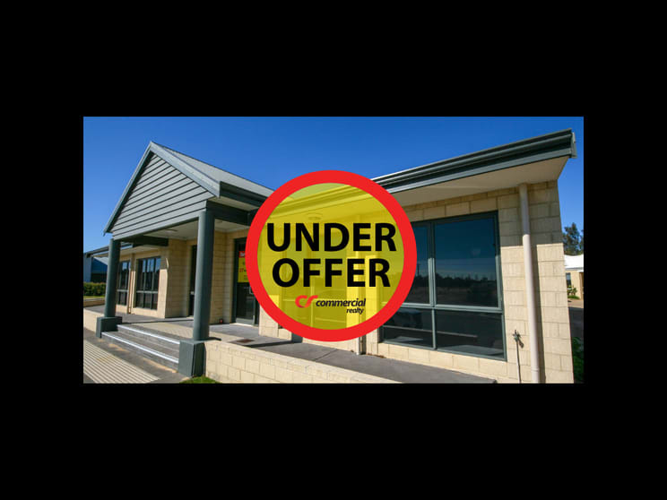 Click to view all images Unit 1/15 Broadway, Pelican Point Bunbury WA 6230 - Image 1